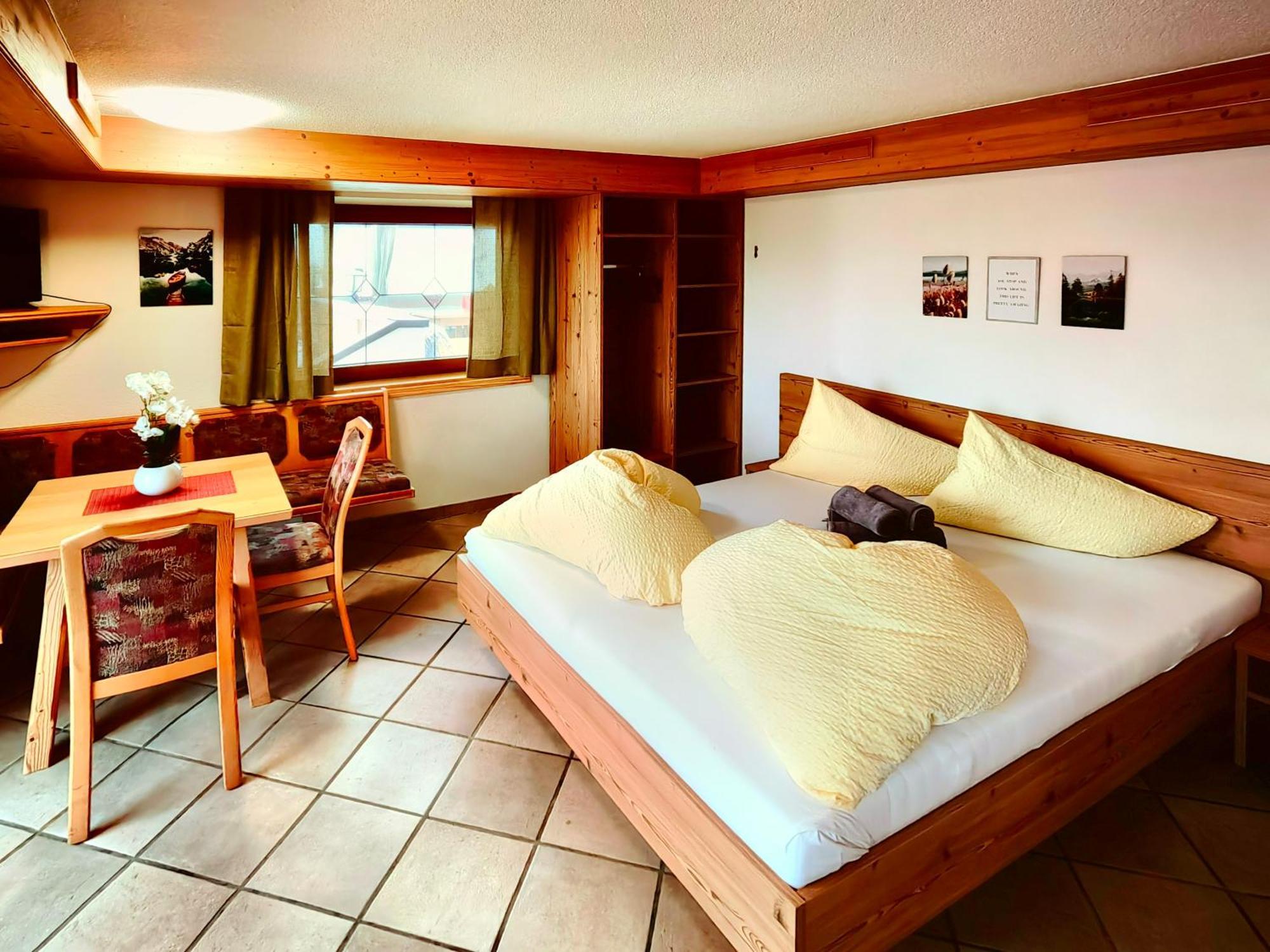 Apartments Pitztaler Nachtigall Arzl im Pitztal Eksteriør billede